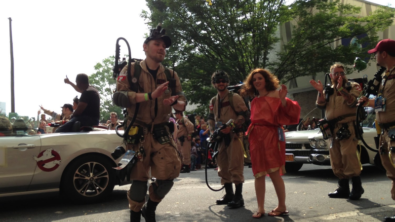 Illustration for article titled Vehicles Of The 2013 DragonCon Parade - Photo Dump